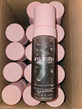 Kylie Skin Foaming Face Wash (5 fl.oz/149mL) x 2 bottles